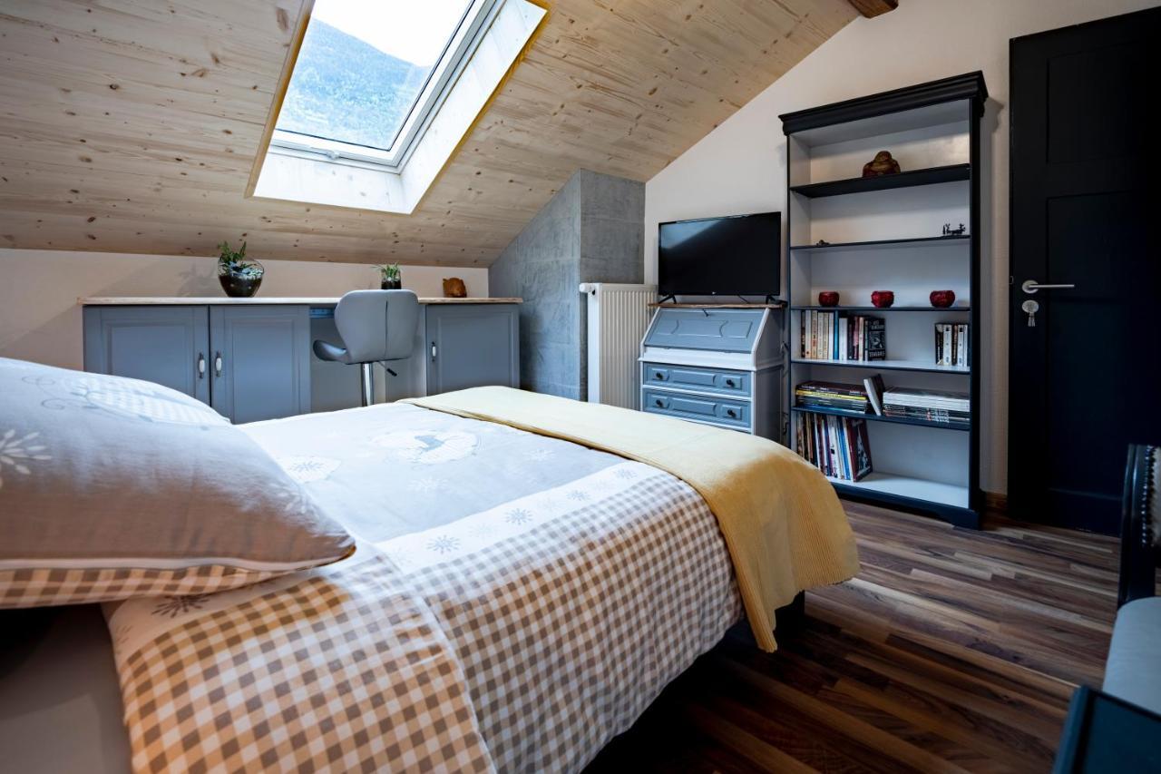 B&B Restaurant Le Pernollet Evionnaz エクステリア 写真