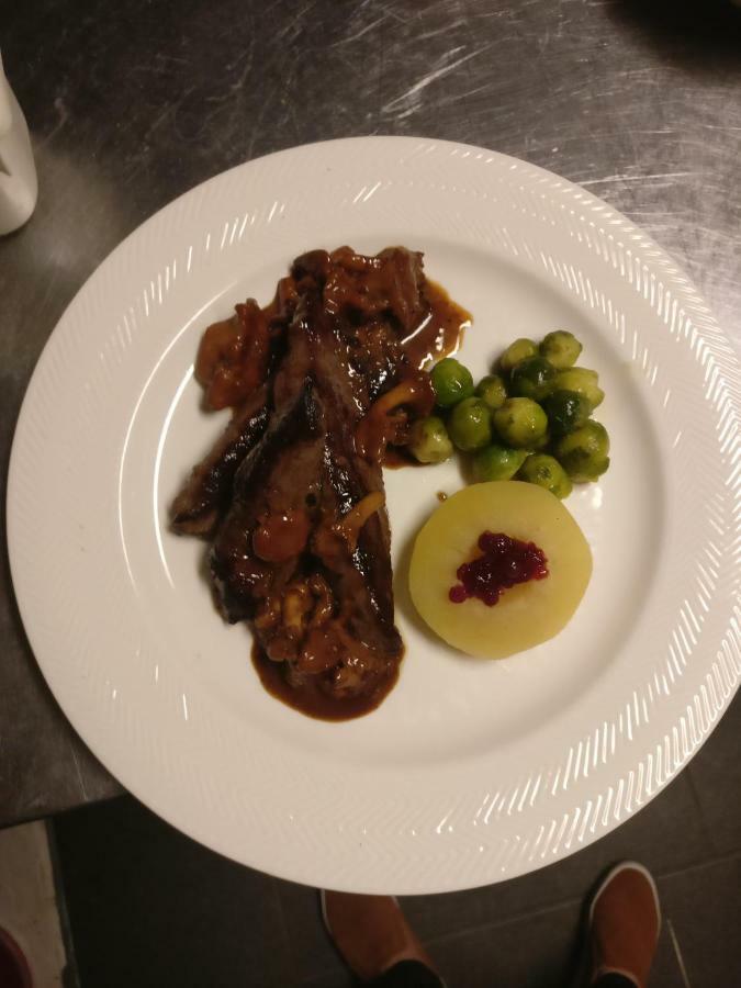 B&B Restaurant Le Pernollet Evionnaz エクステリア 写真